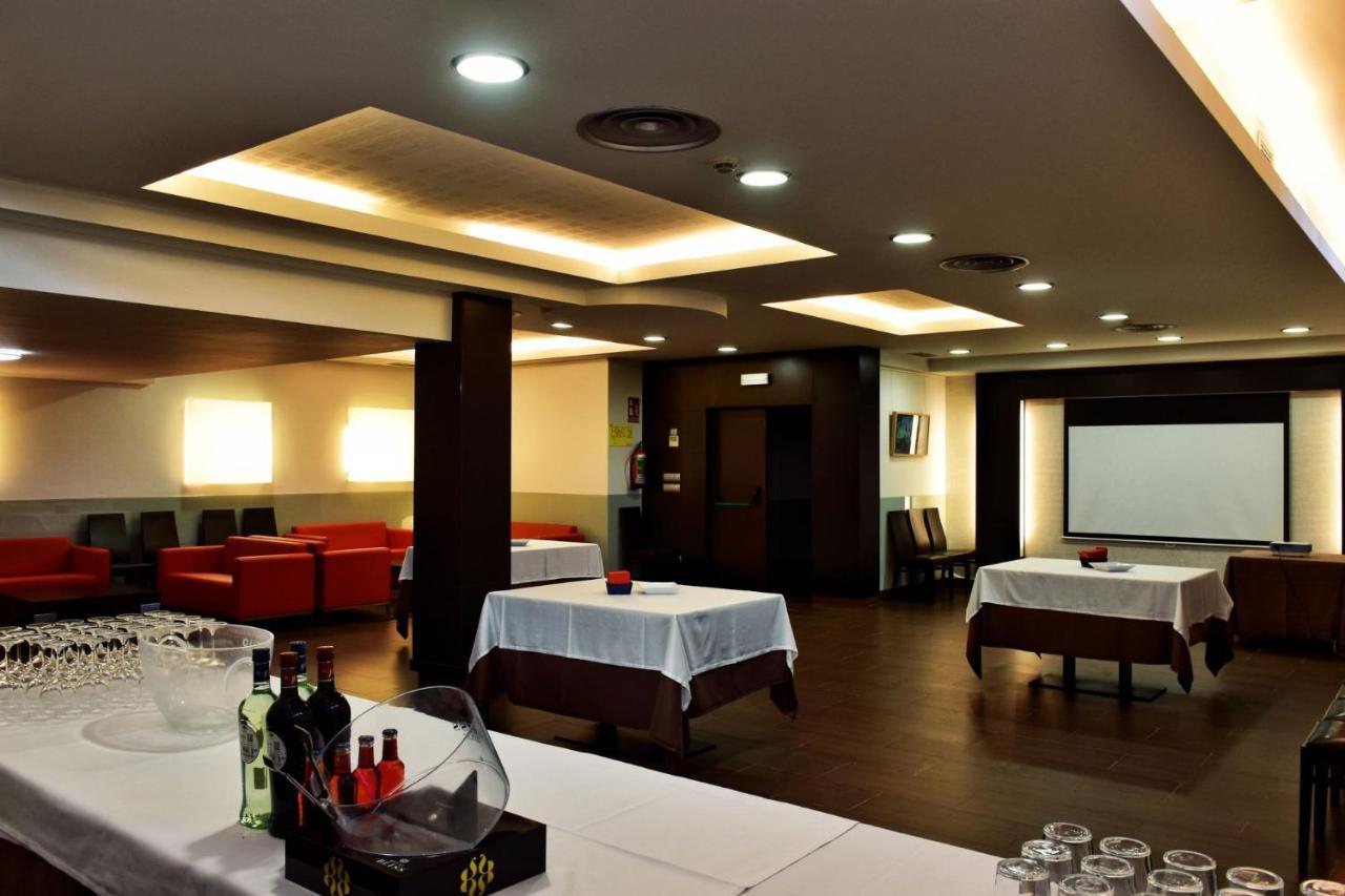 Hotel Alda Carril บิลาการ์เซีย เด อาโรว์ซา ภายนอก รูปภาพ