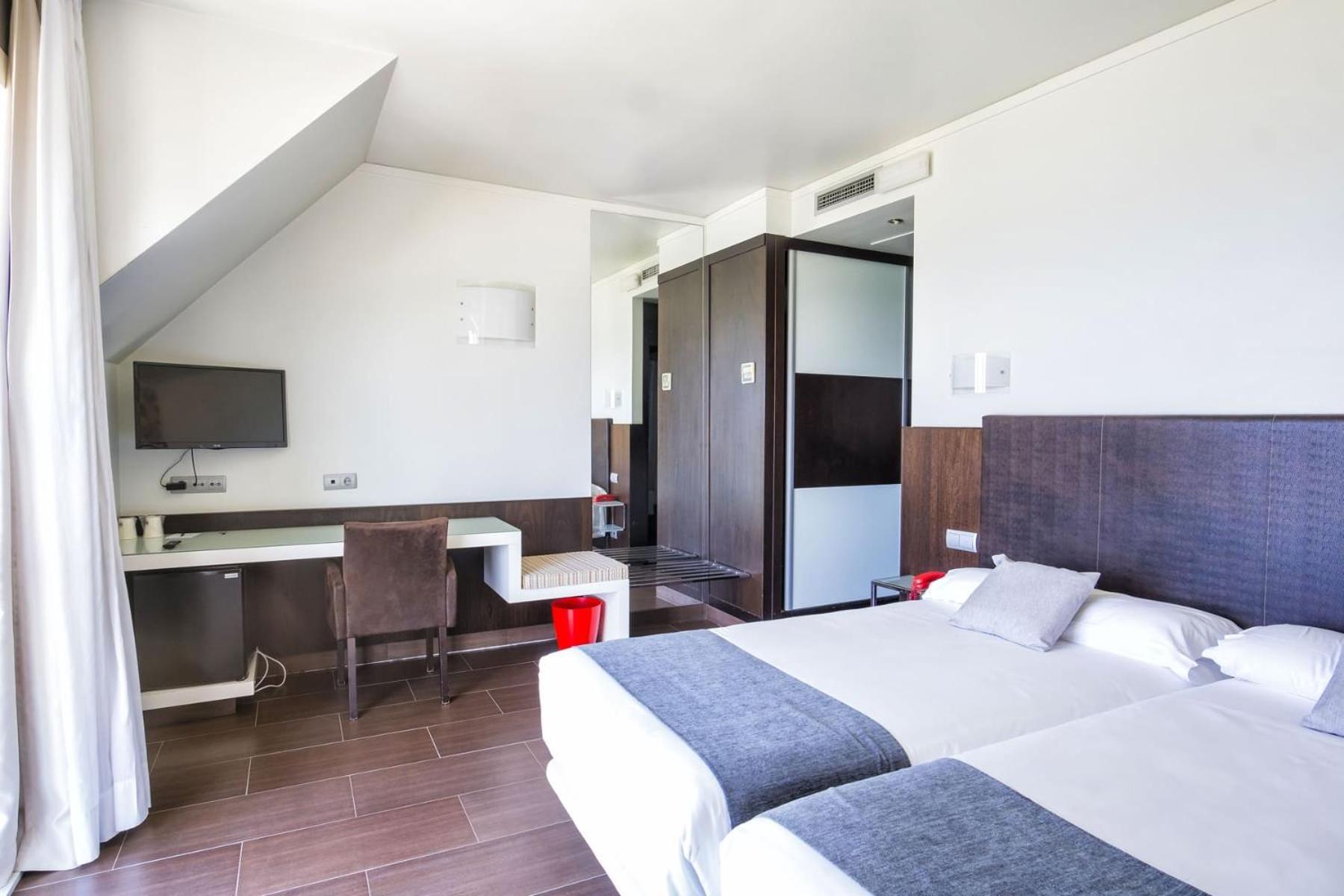 Hotel Alda Carril บิลาการ์เซีย เด อาโรว์ซา ภายนอก รูปภาพ