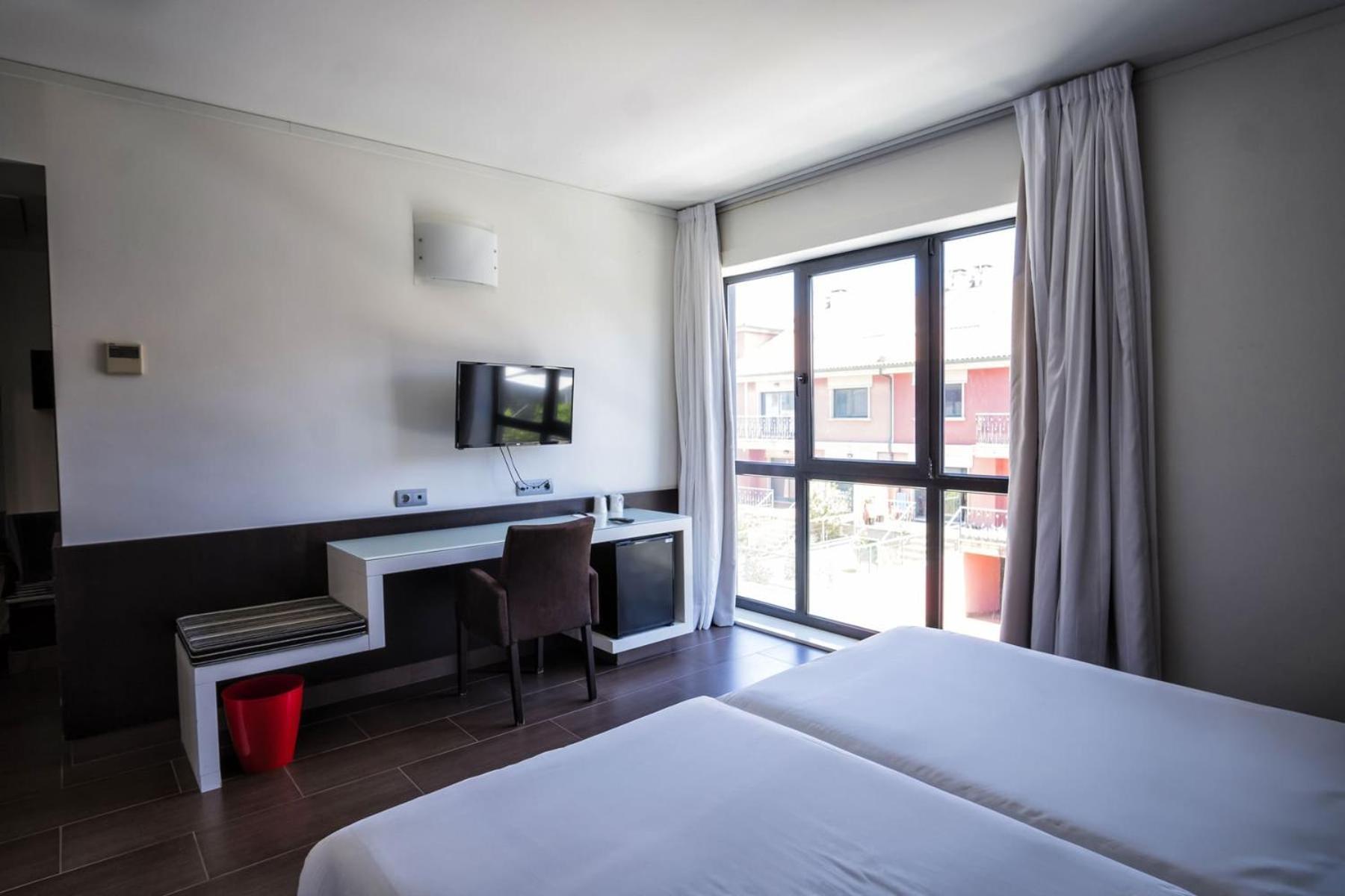 Hotel Alda Carril บิลาการ์เซีย เด อาโรว์ซา ภายนอก รูปภาพ