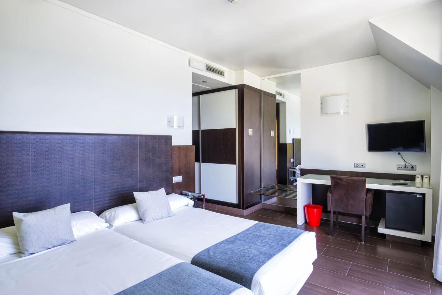 Hotel Alda Carril บิลาการ์เซีย เด อาโรว์ซา ภายนอก รูปภาพ