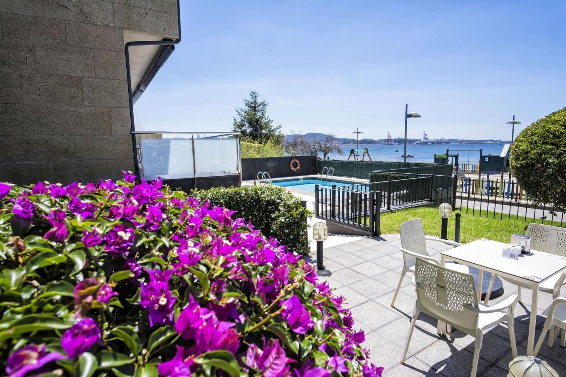 Hotel Alda Carril บิลาการ์เซีย เด อาโรว์ซา ภายนอก รูปภาพ