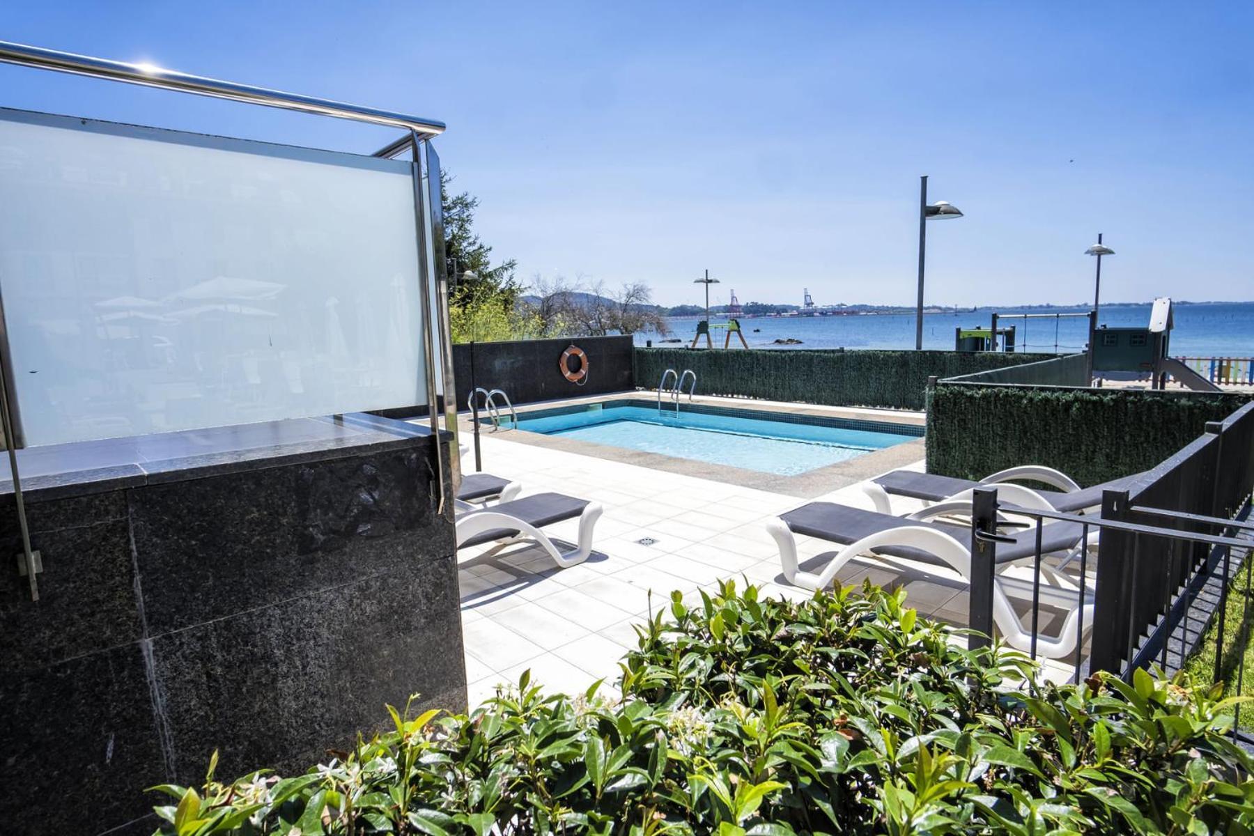 Hotel Alda Carril บิลาการ์เซีย เด อาโรว์ซา ภายนอก รูปภาพ